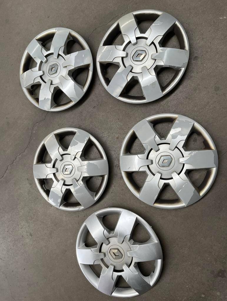 2dehands wieldoppen renault master, Ophalen of Verzenden, Gebruikt