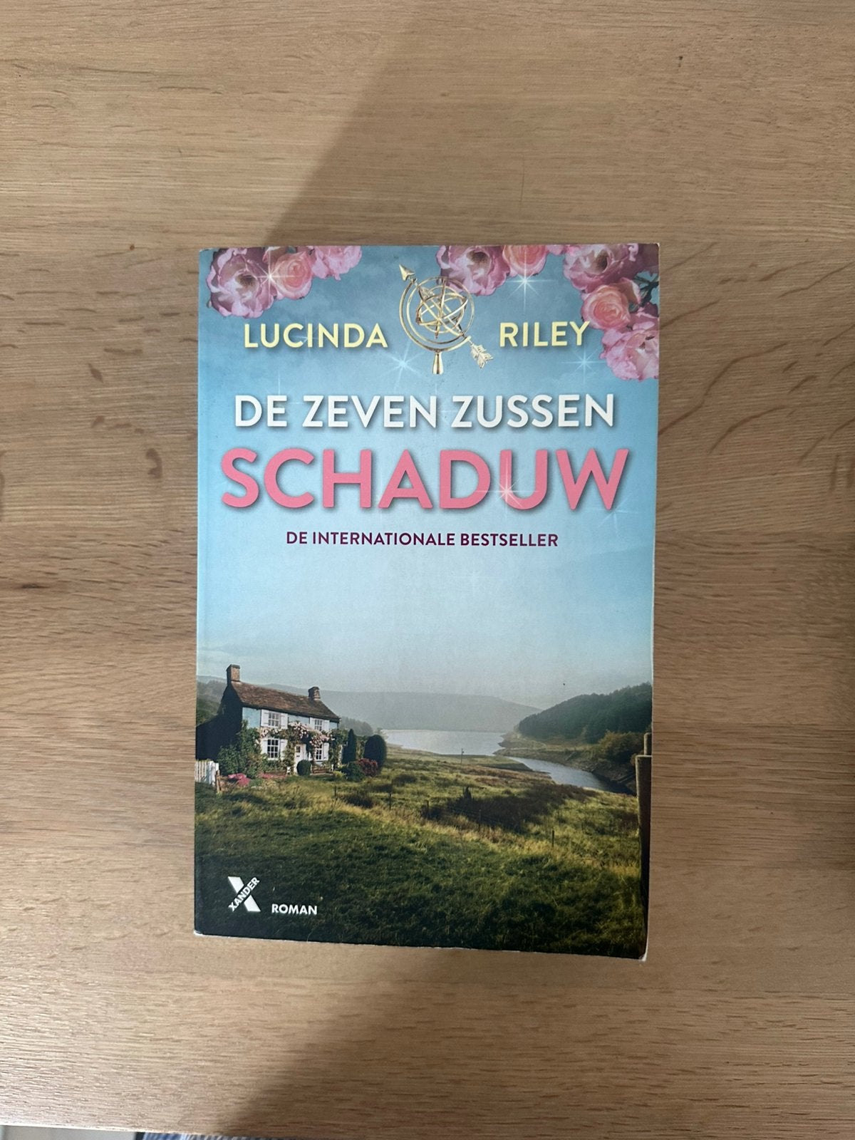 Zeven zussen - schaduw (deel 3), Boeken, Ophalen of Verzenden, Gelezen, België