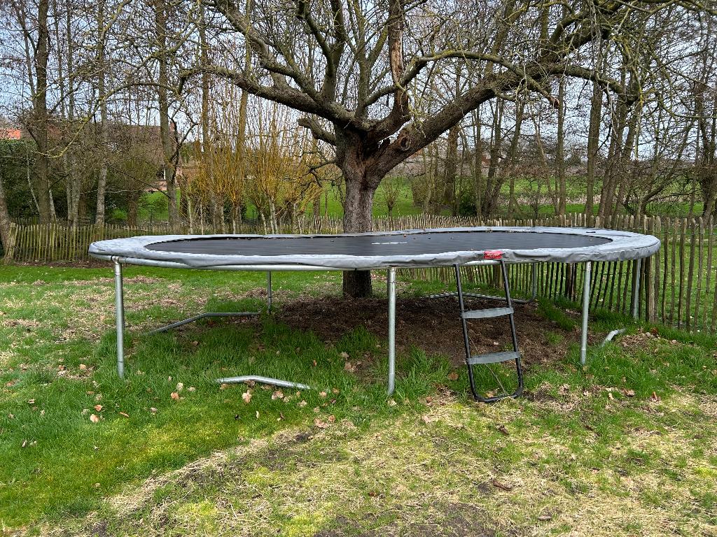 BERG trampoline, Ophalen, Gebruikt