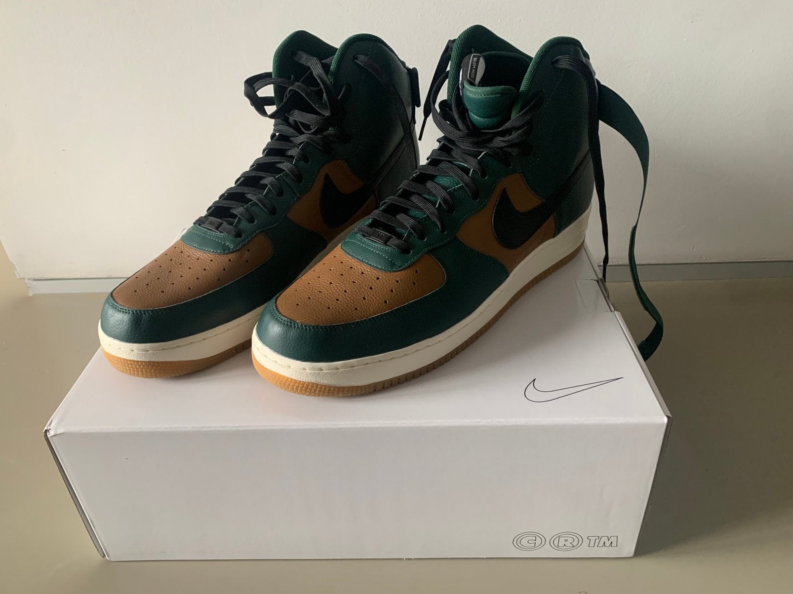 Baskets personnalisées Nike Air - Air Force 1 High EUR 51,5, Vêtements | Hommes, Neuf, Autres couleurs, Enlèvement, Baskets