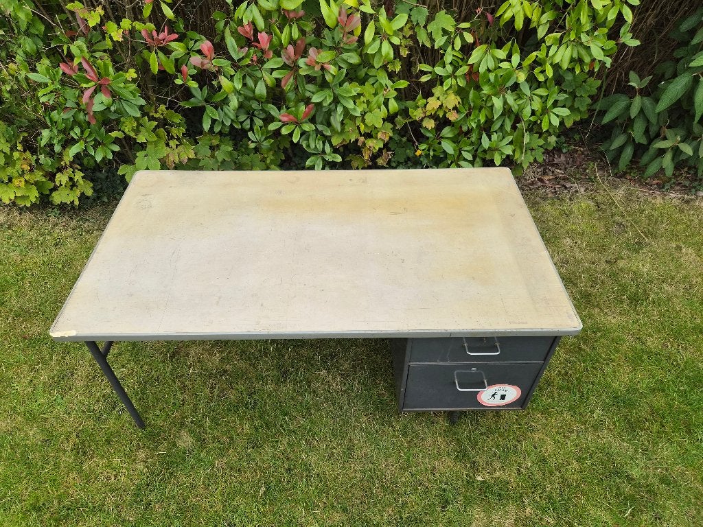 Gratis oude werkbank bureau, Enlèvement, Utilisé, 120 à 170 cm