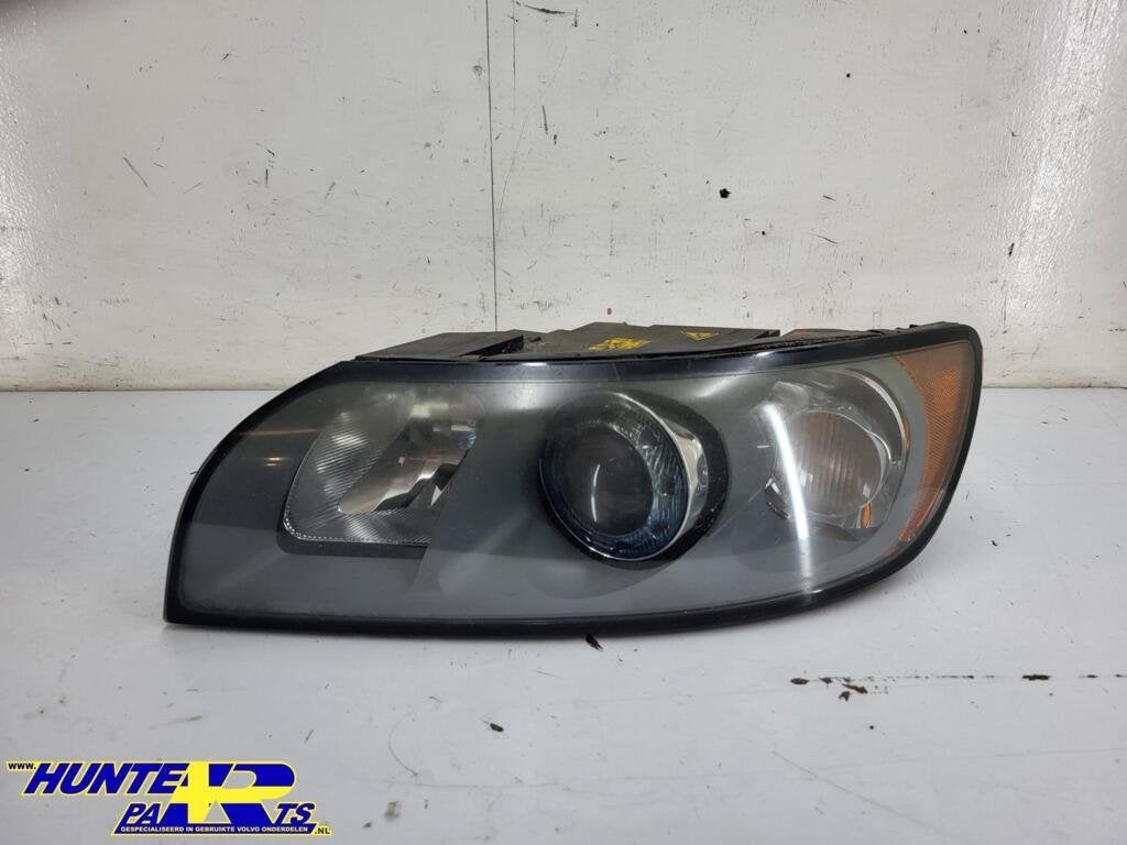 Koplamp xenon L Volvo V50 ('04-'07) 30678209, Gebruikt, Ophalen of Verzenden, Volvo, Volvo