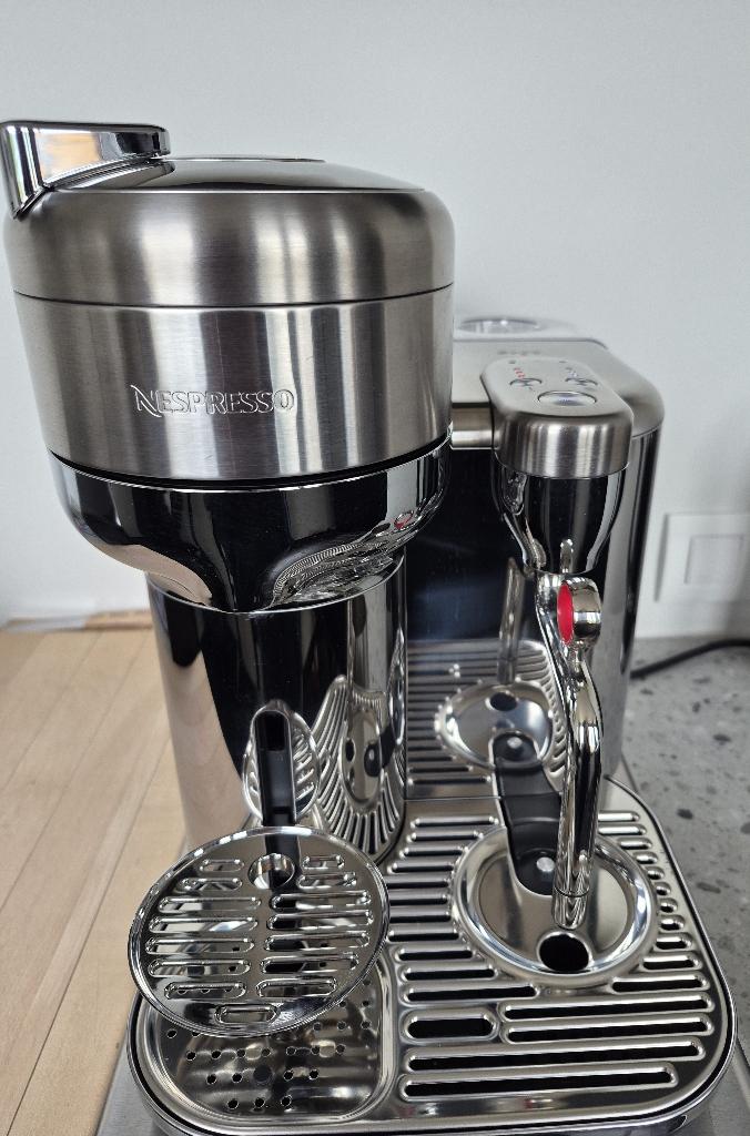 Sage vertuo crea black steel koffie machine, Ophalen, Koffiepads en cups, Koffiemachine, Zo goed als nieuw