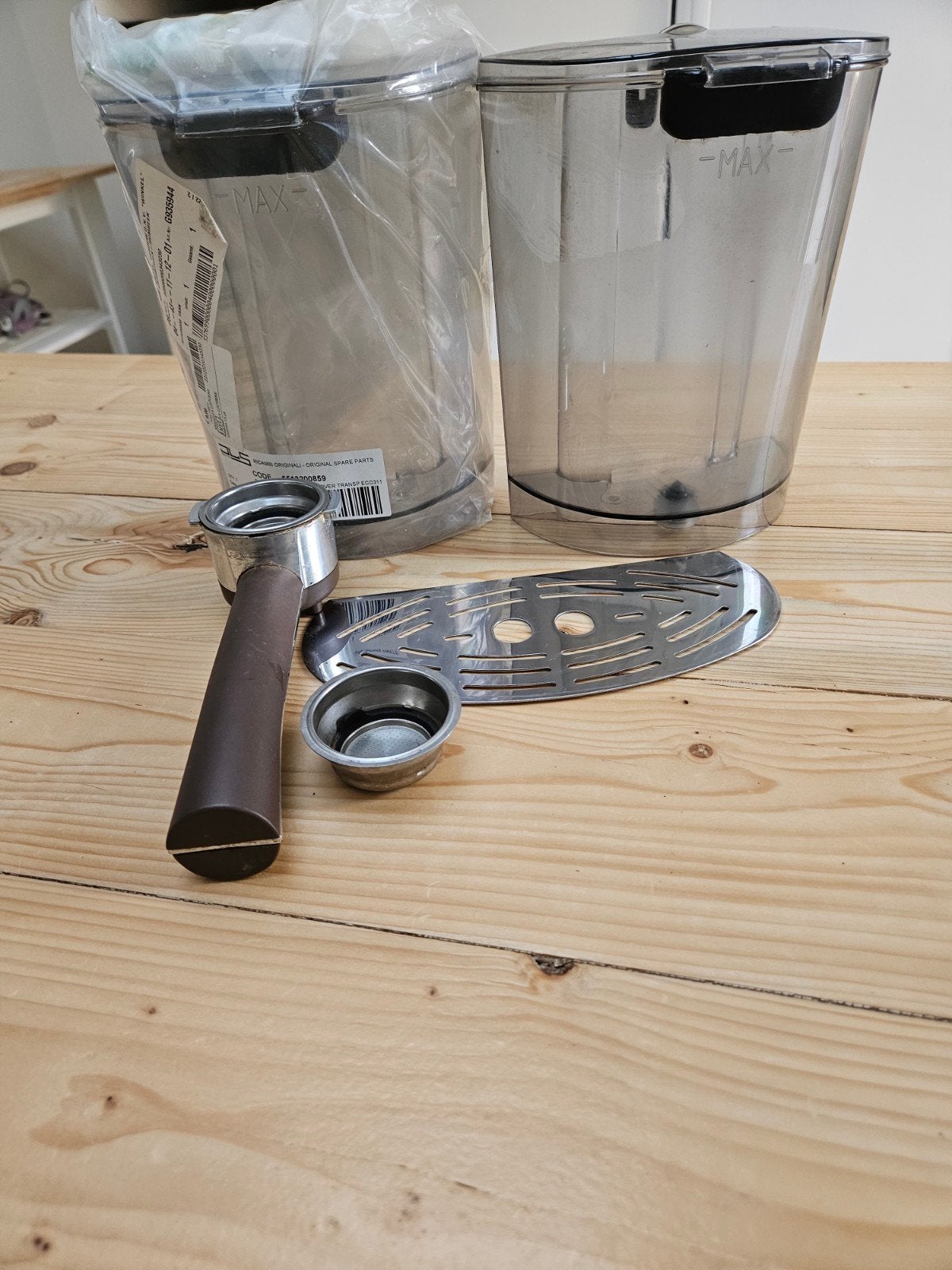 Lot accessoires pour machine a café Delonghi icona