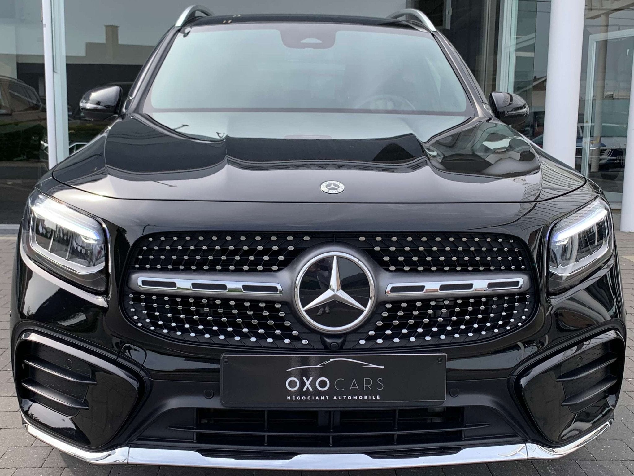 Mercedes-Benz GLB 220 4 MATIC 4x4 190CV MHEV / PACK AMG / FA, Automaat, Gebruikt, Zwart, 4 cilinders