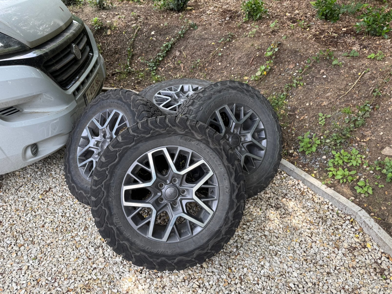 Jeep Wrangler wielen en banden, Auto-onderdelen, Banden en Velgen, Ophalen, Band(en)
