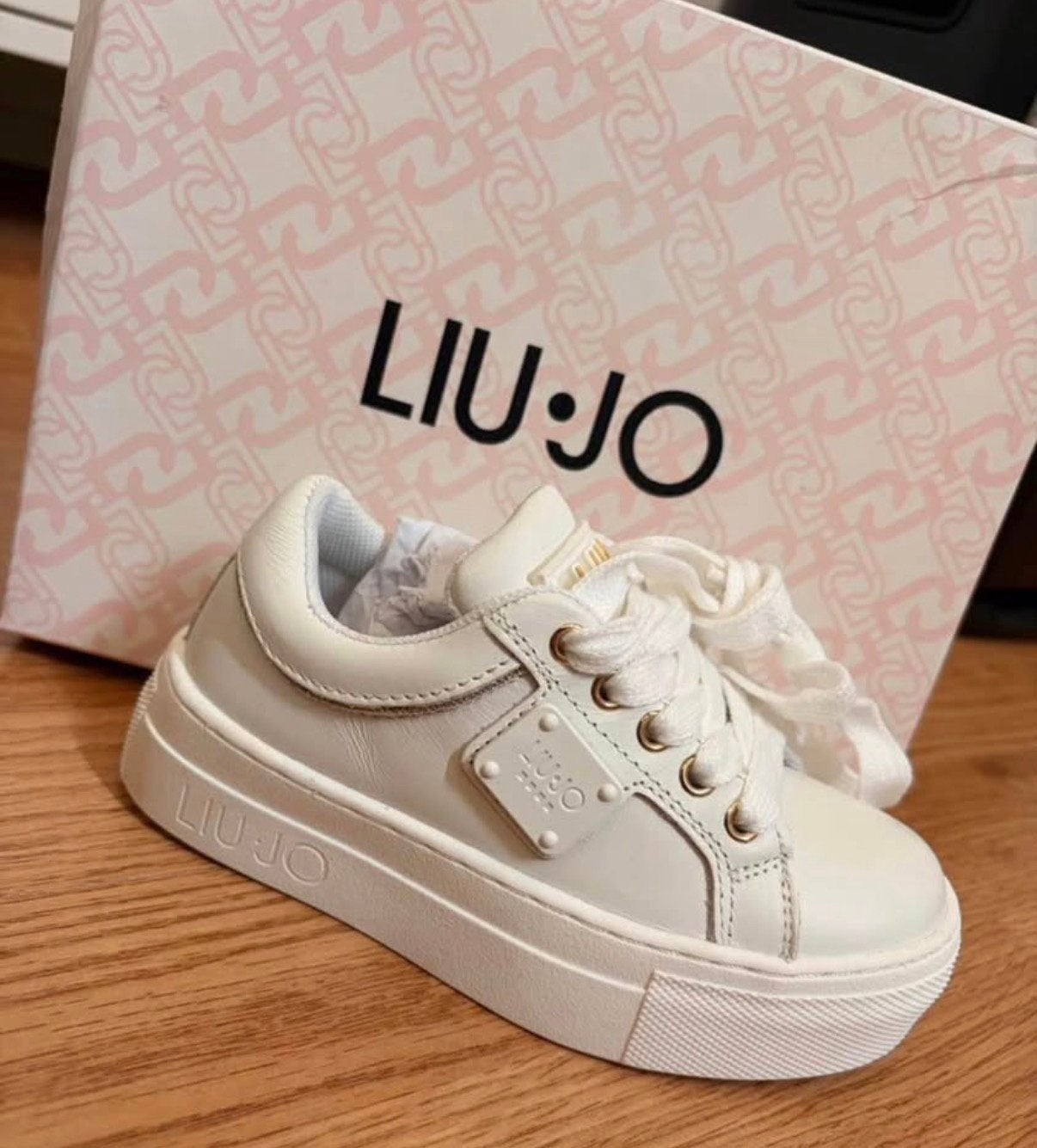 Kindersneakers ongedragen maat 26, Kinderen en Baby's, Babykleding | Schoentjes en Sokjes, Ophalen, Zo goed als nieuw