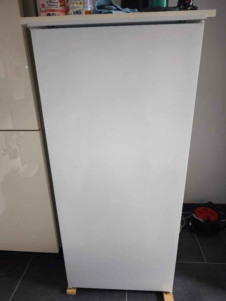 Inbouw koelkast, Elektronische apparatuur, Ophalen, 120 tot 140 cm, 200 liter of meer, Energieklasse A of zuiniger