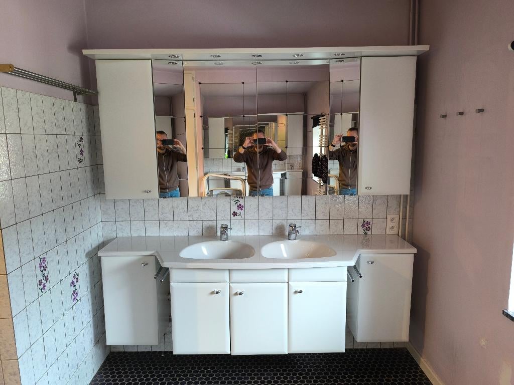 Meubles SDB : double vasque et armoire murale avec miroirs, Maison & Meubles, Salle de bain | Meubles de Salle de bain, Utilisé