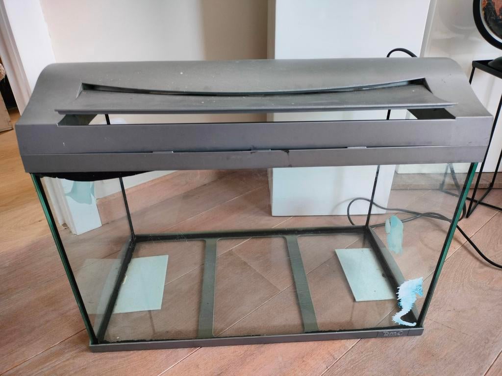 Aquarium Tetra met deksel en voorzien voor lamp 40€, Dieren en Toebehoren, Ophalen, Tetra