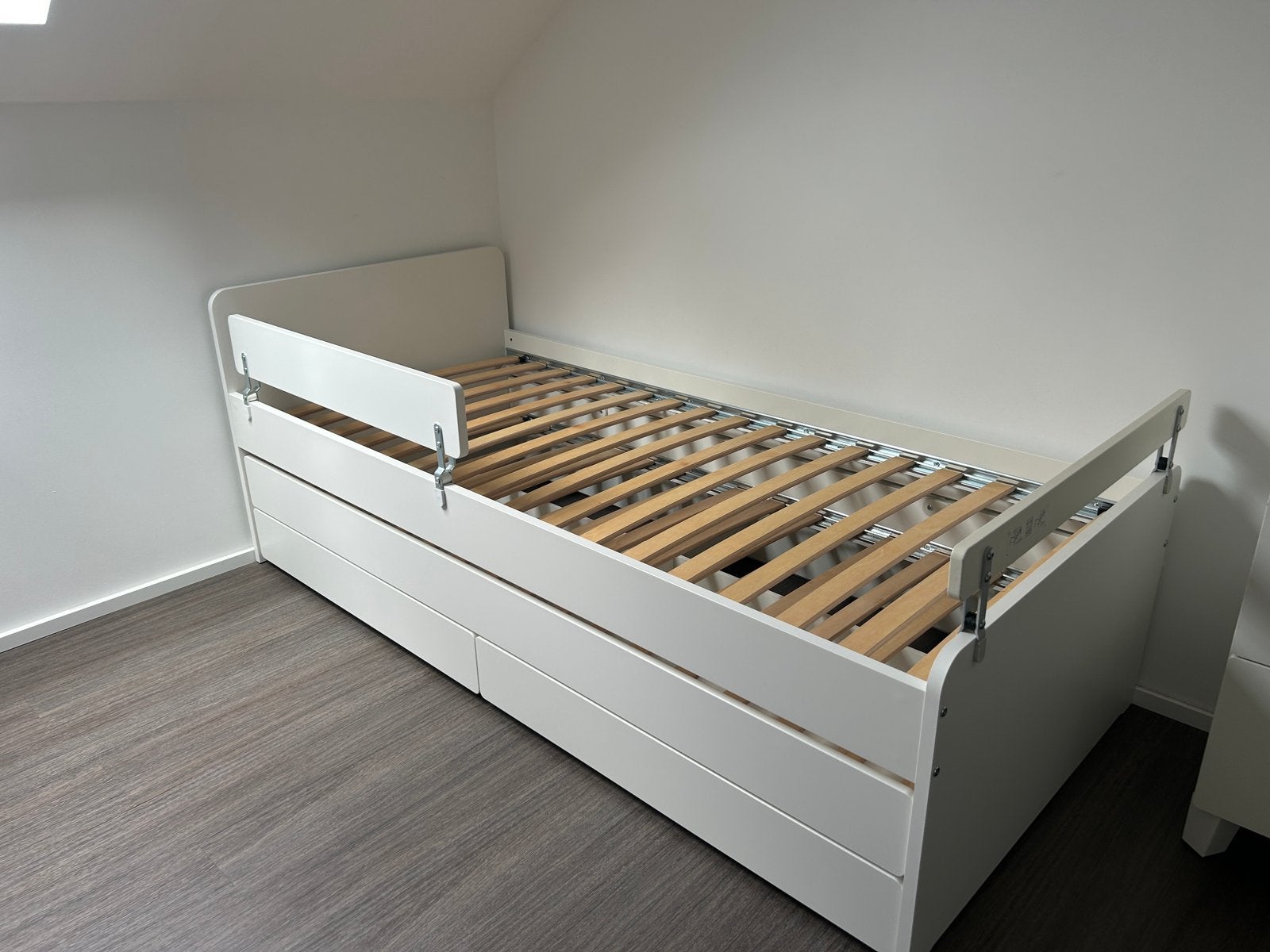 Lit IKEA SLAKT parfait état, Ophalen, Zo goed als nieuw, Matras