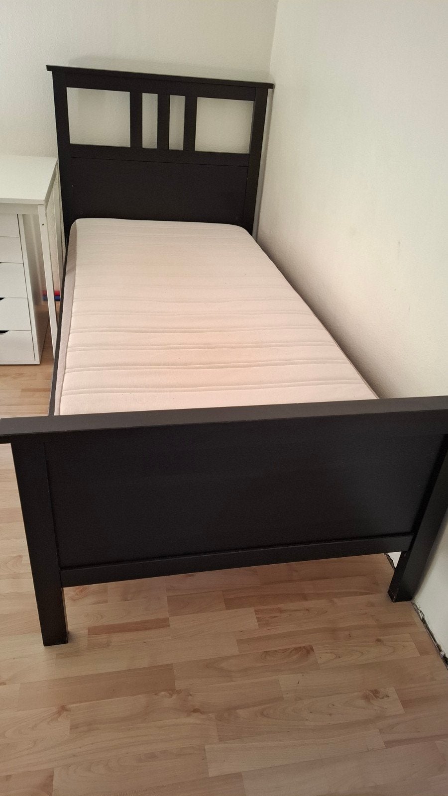 Ikea Hemnes bed 90x200cm, Ophalen, Bruin