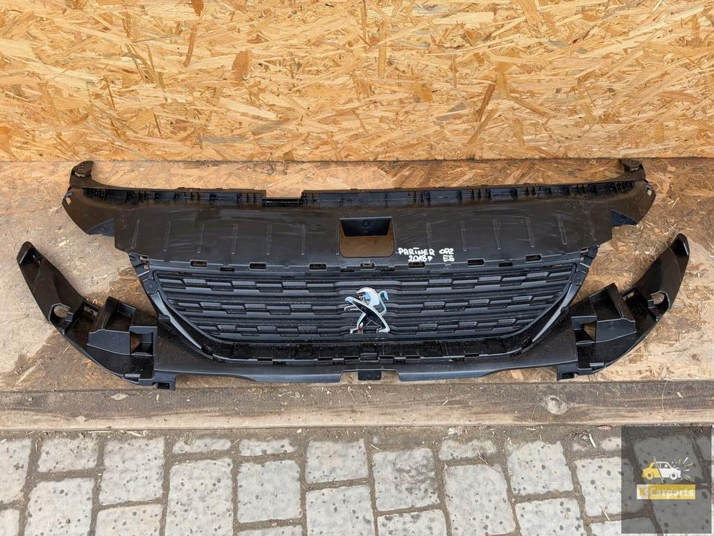 Peugeot Partner IV 2018- siergrill nieuw origineel, Taurusavenue 1
2132 LS  Hoofddorp, NL, Gebruikt, Contact.group@renault.com