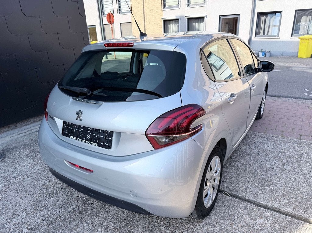Peugeot 208 1.2 I EDITION ACTIVE | AIRCO | NAVI | CRUISE, Autos, Argent ou Gris, Achat, Euro 6, Entreprise
