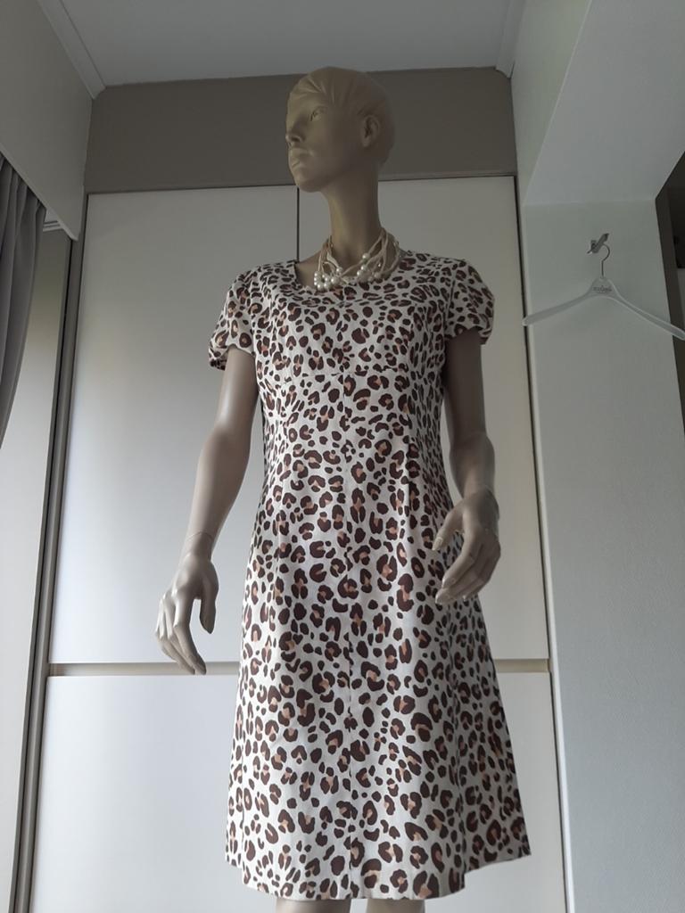 Stijlvol kleedje, Kleding | Dames, Jumpsuits, Ophalen of Verzenden