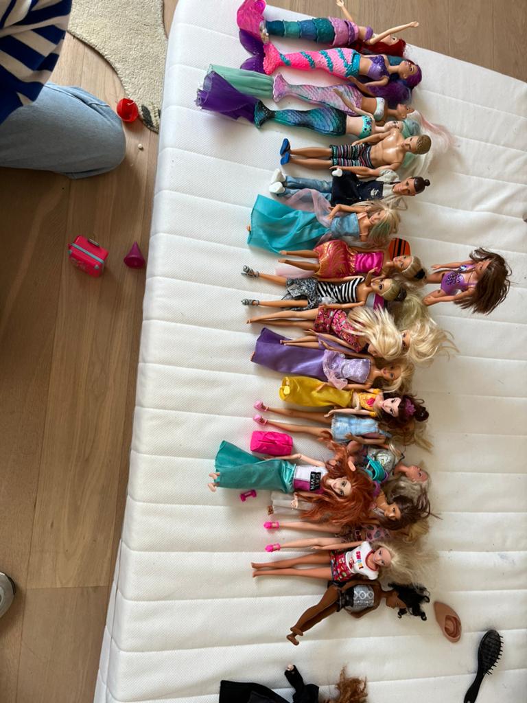 Lot de barbies, Enfants & Bébés, Enlèvement, Utilisé