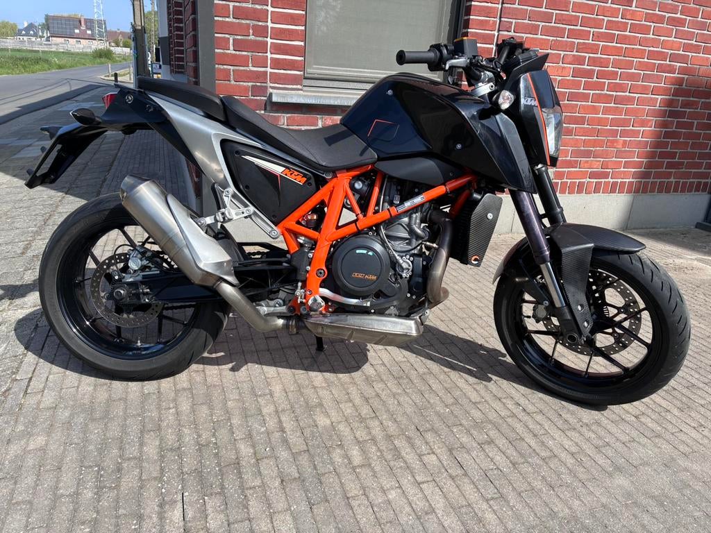 Ktm duke 690, Particulier, Naked bike