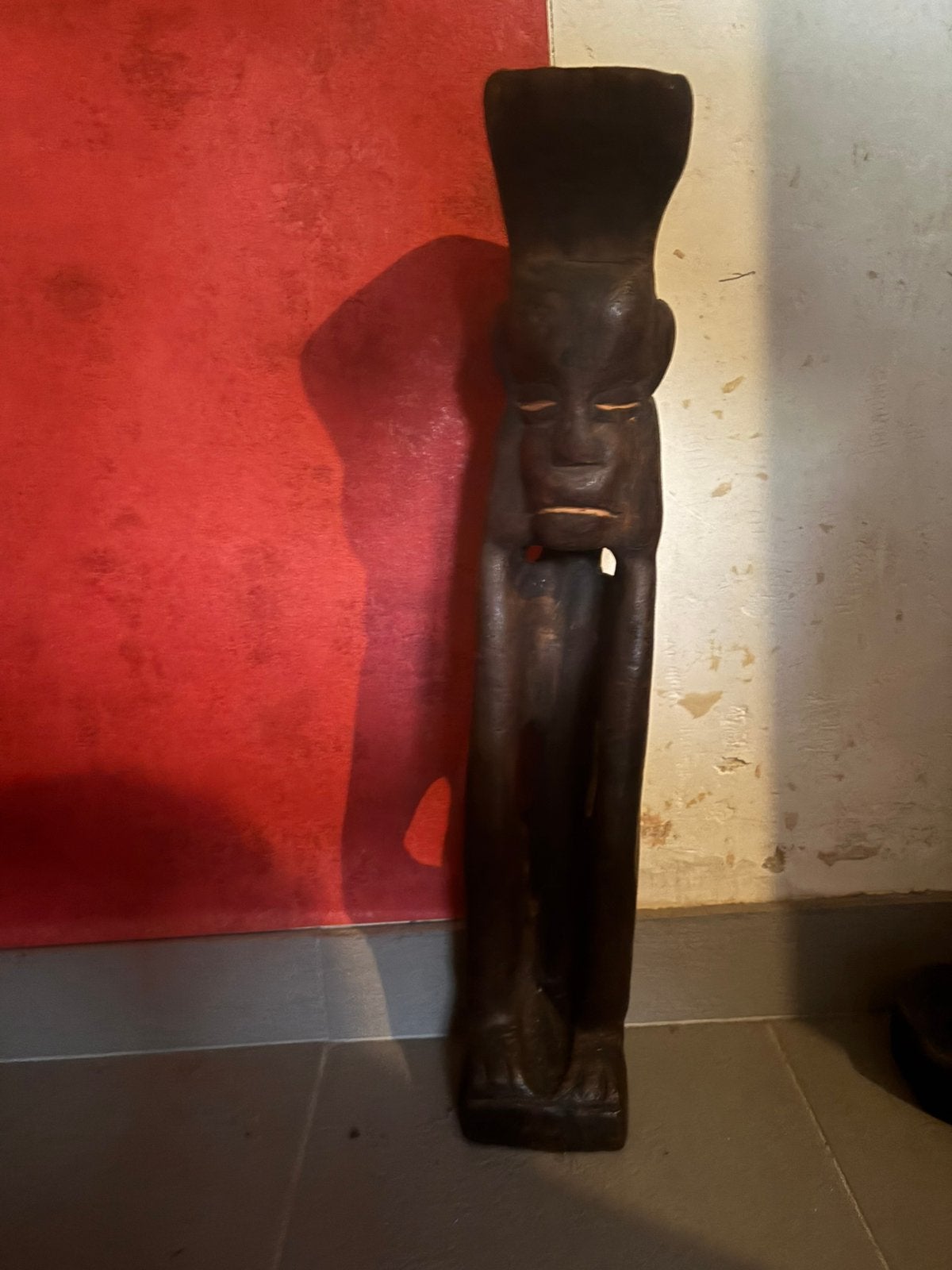 Oud afrikaans beeldje met de hand gesneden, Ophalen of Verzenden, Zo goed als nieuw
