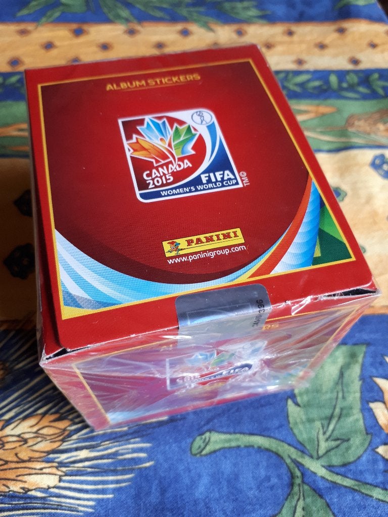 panini box women canada 2015, Enlèvement ou Envoi, Neuf, Plusieurs autocollants