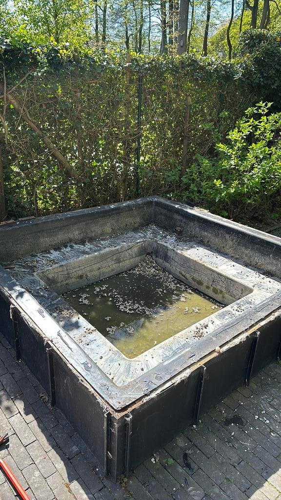 Vijver kuip, Tuin en Terras, Ophalen, Zo goed als nieuw