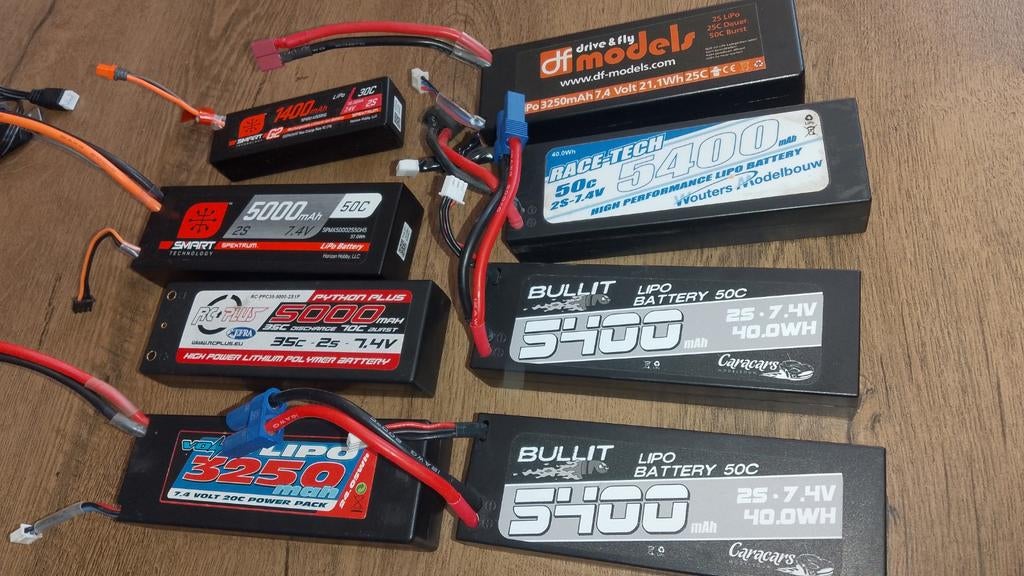 8x 2s Lipo hardcase, Neuf, Échelle 1:10, Enlèvement ou Envoi, Pièce