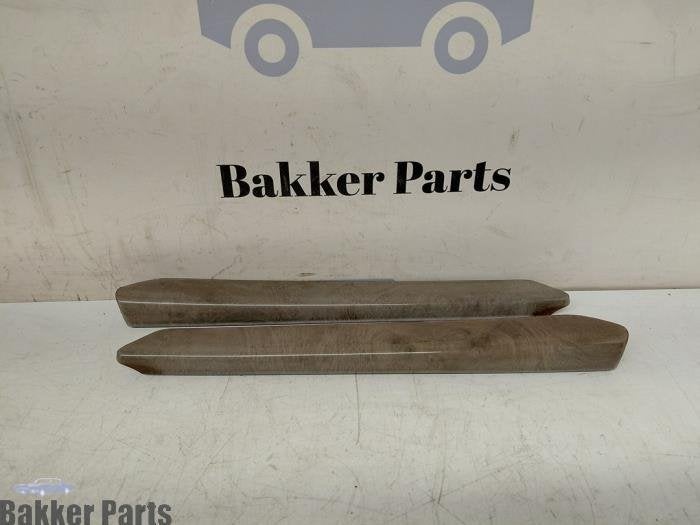 Bande décorative d'un Mercedes E-Klasse, -, 3 mois de garantie, Utilisé, -
