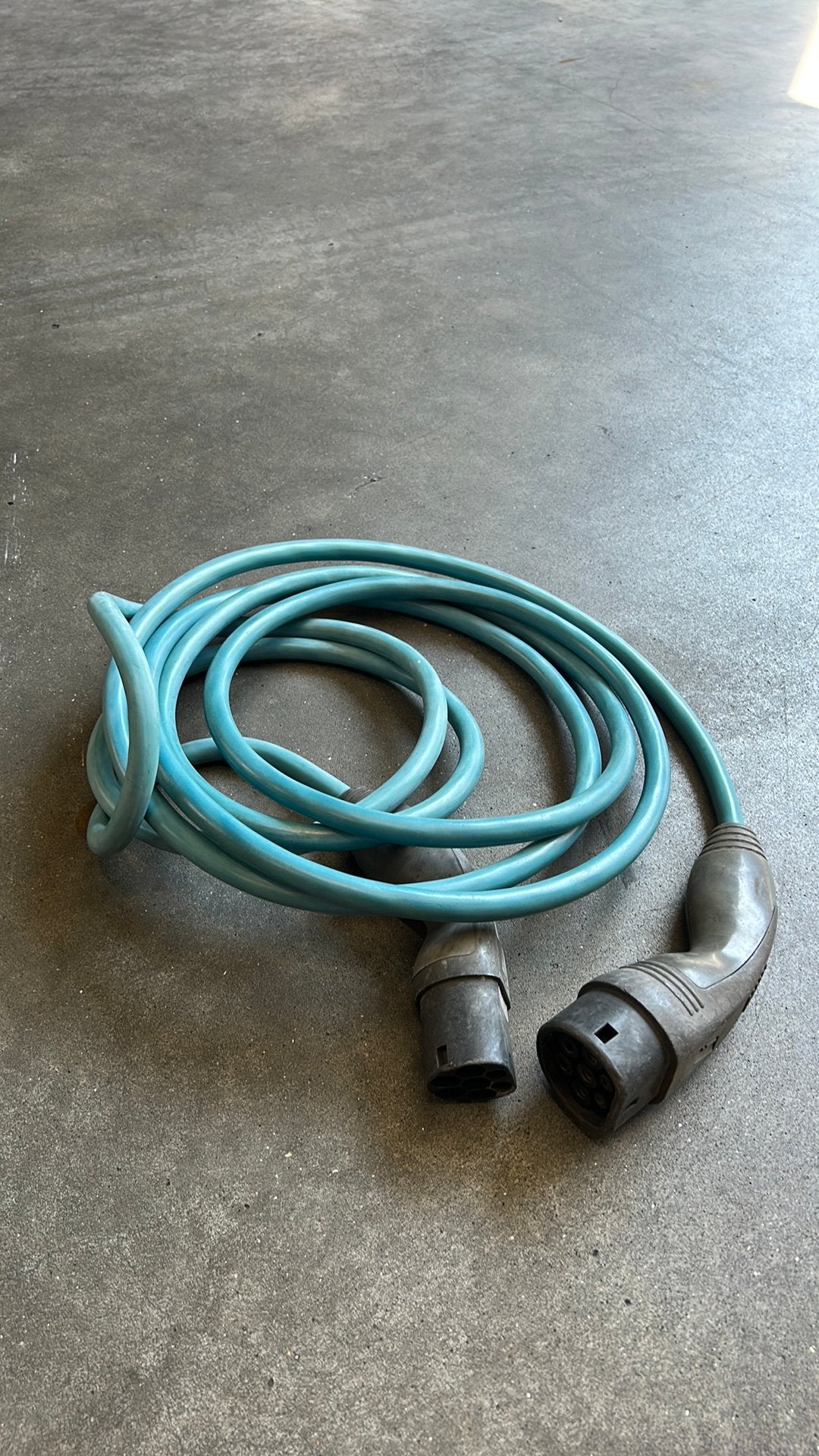 Oplaadkabel BMW 330e, Enlèvement, Utilisé, Câble de charge