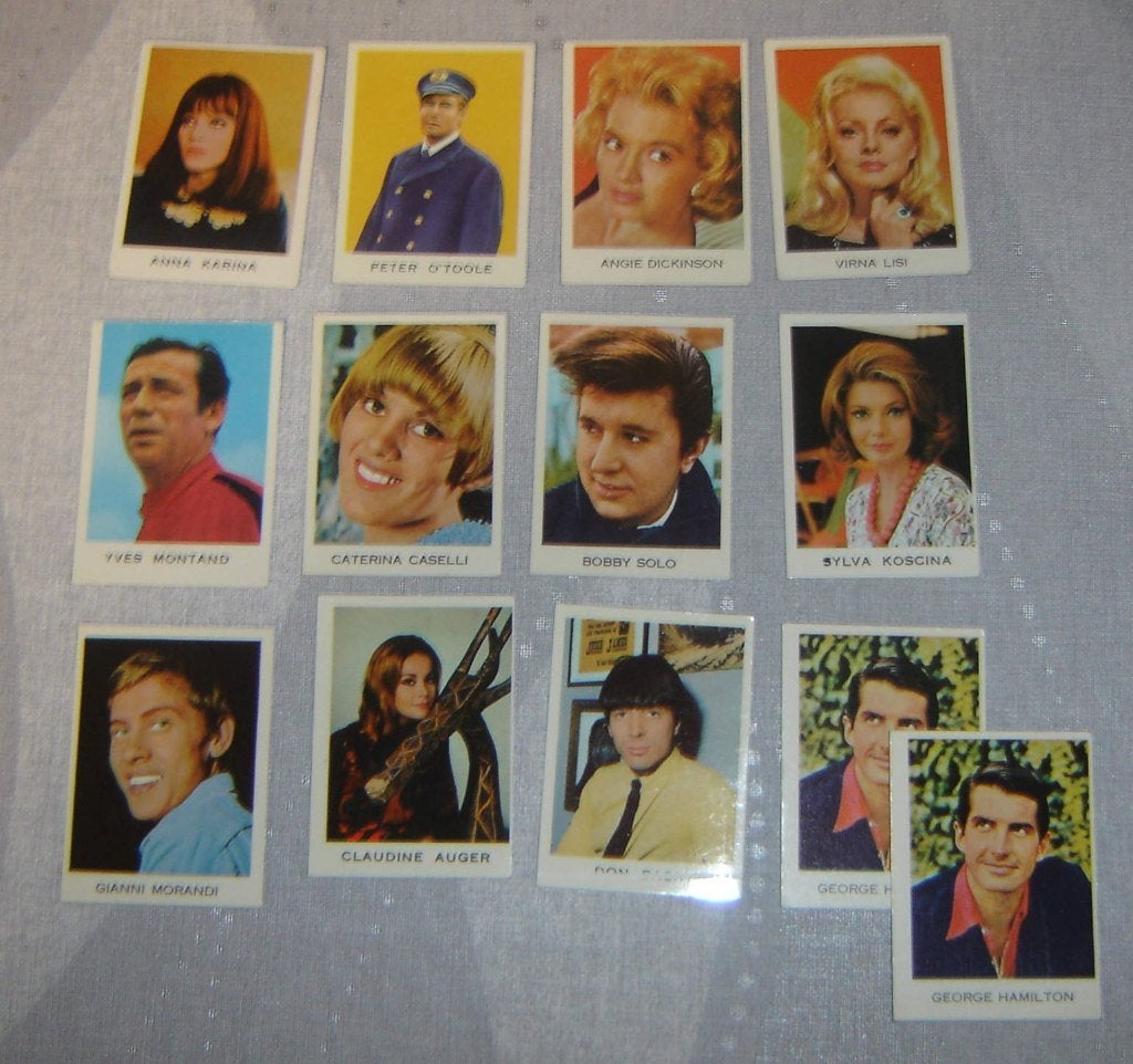 Lot de 13 étoiles de cinéma Chromos brillantes 42 x 56 mm, Collections, Photos & Gravures, Gravure, Utilisé, Envoi, 1940 à 1960