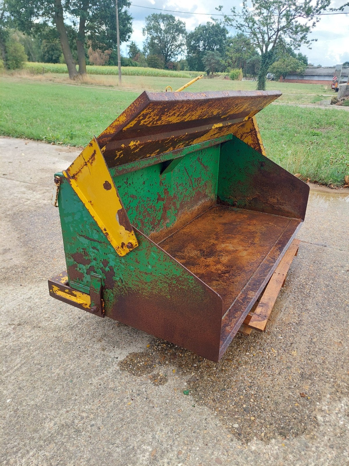 Kipbak voor achter tractor, Ophalen