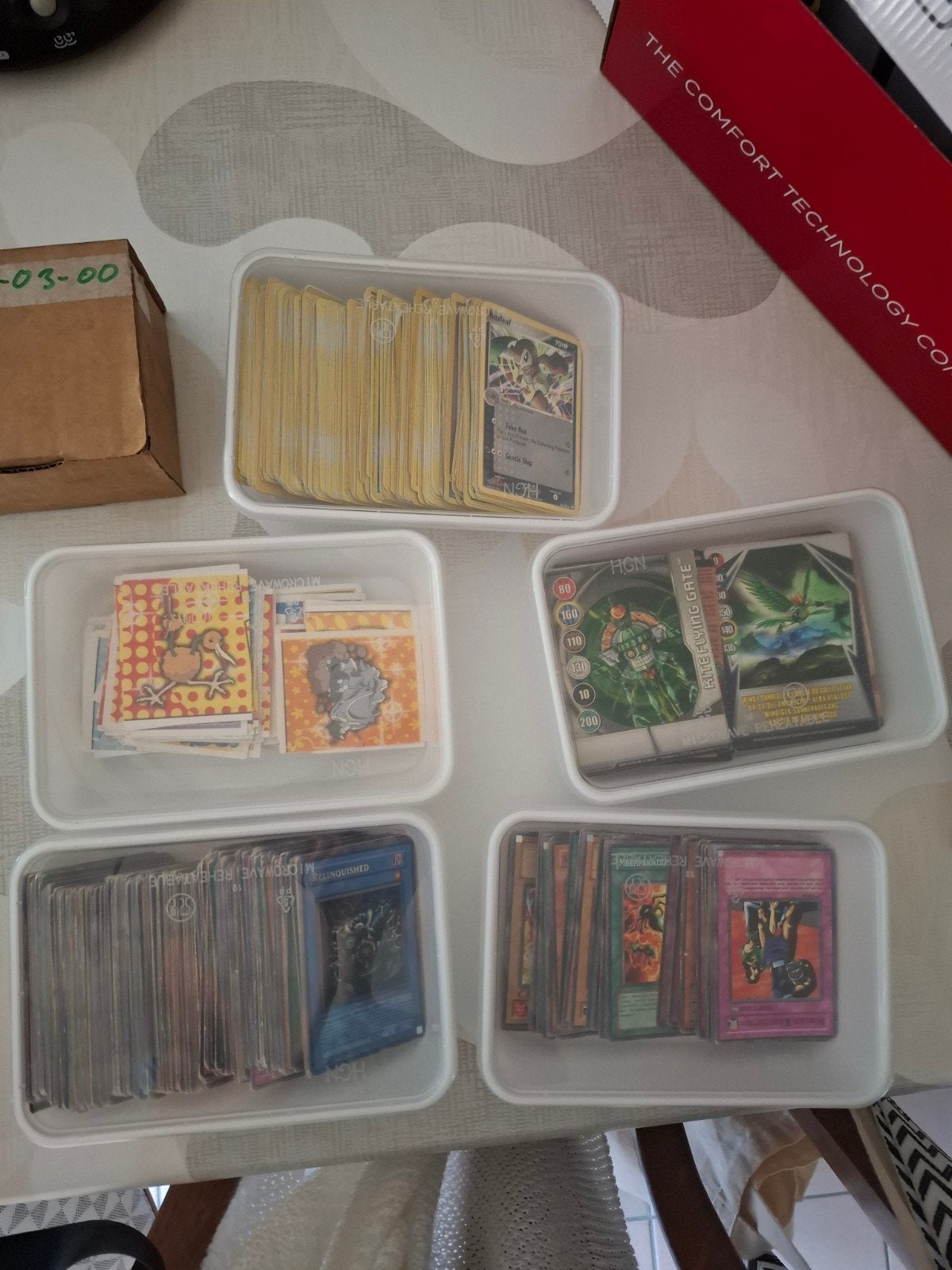 Pokémon, yu-gi-oh, bakugan, stickers en flippo´s, Hobby en Vrije tijd, Ophalen