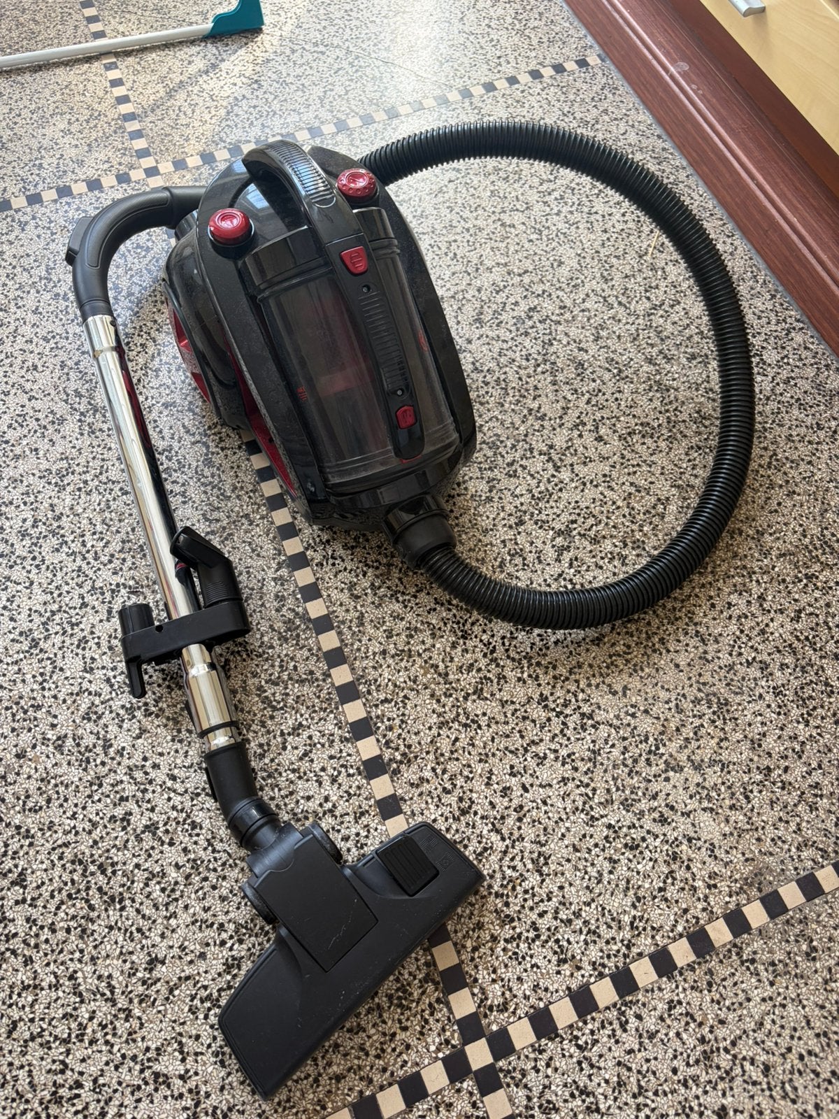 Aspirateur AG3000 (a donner), Electroménager, Réservoir, Enlèvement, Utilisé, Moins de 1 200 watts