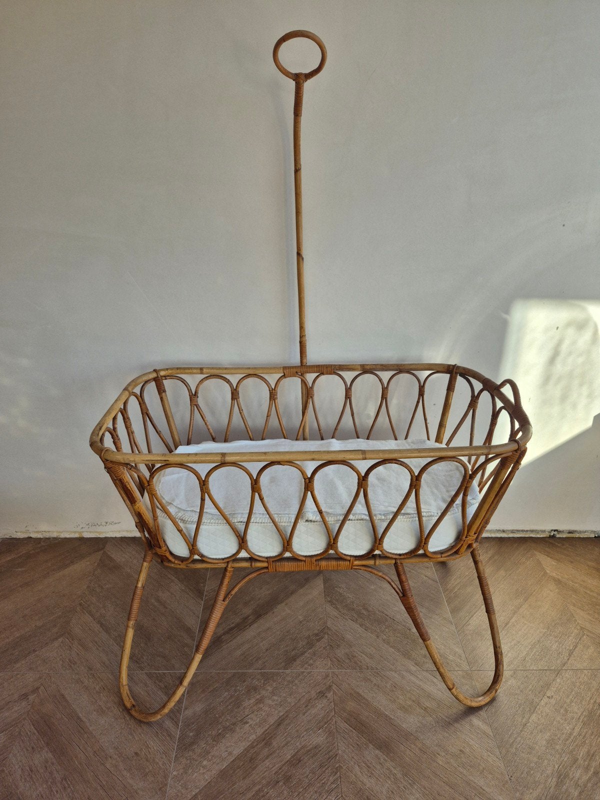 prachtige vintage rotan wieg, Kinderen en Baby's, Ophalen, Gebruikt, Wieg