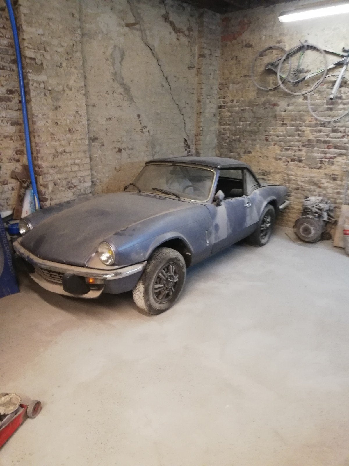 Triumph spitfire, Achterwielaandrijving, Zwart, Cabriolet, Blauw