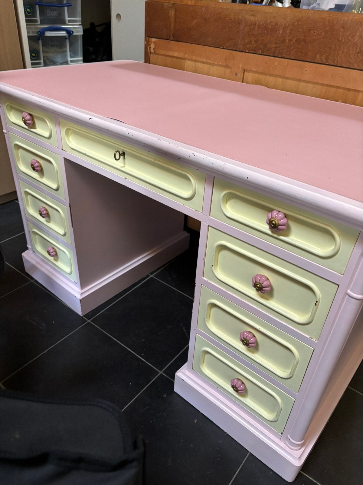 Roos en geel upcycled bureau, Classique, Rose, Enlèvement, Utilisé