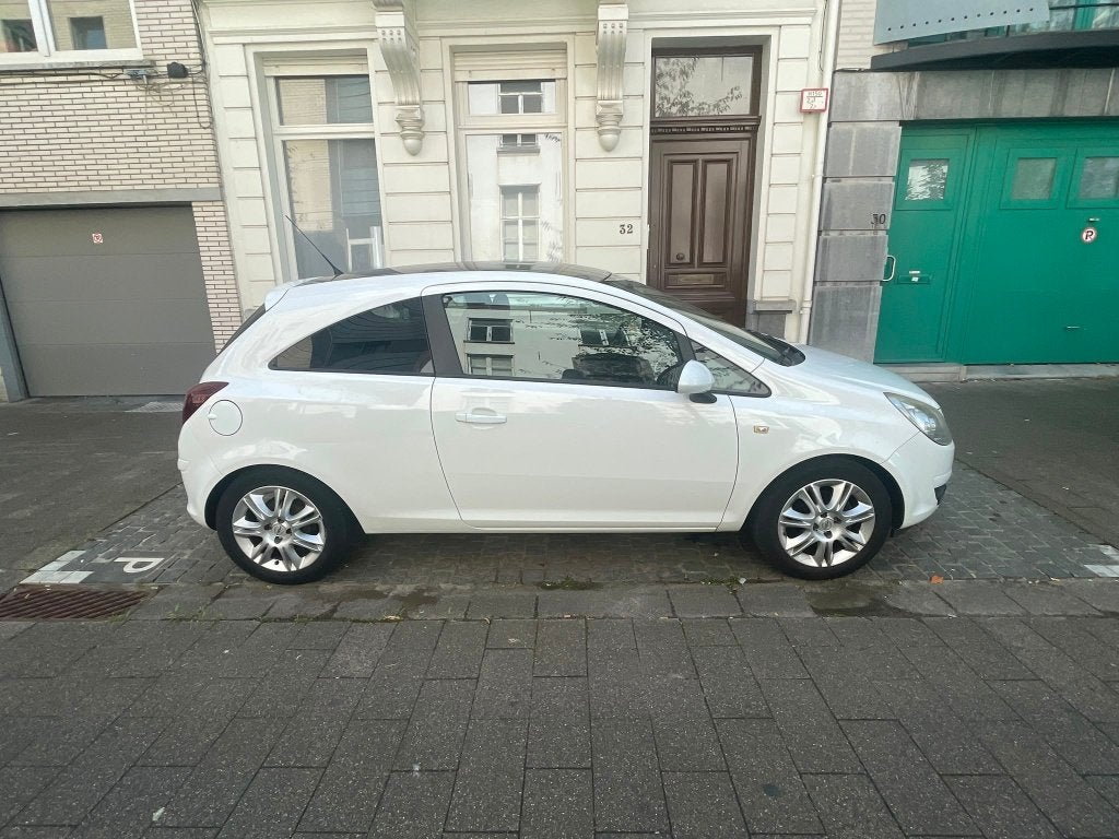 OPEL CORSA 1.2 2009 250.000km - VOOR EXPORT - RIJDT NOG, Auto diversen, Auto Inkoop