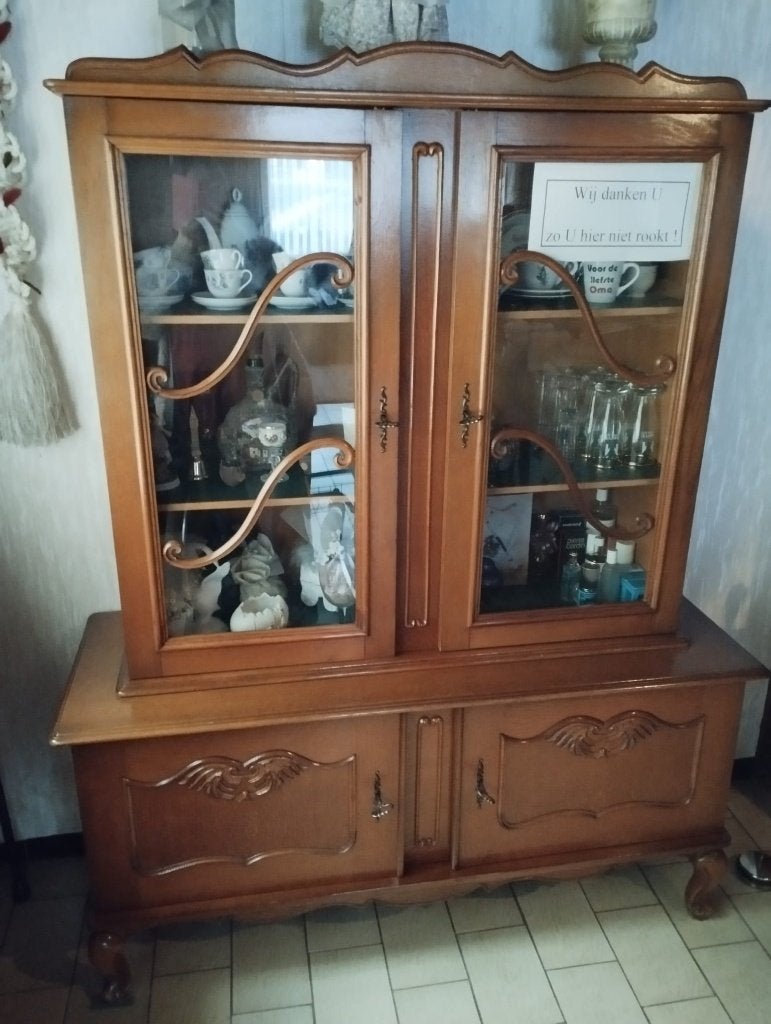 Buffetkast/vitrinekast met onderkast in klassieke stijl, Ophalen, Zo goed als nieuw, Met deur(en)