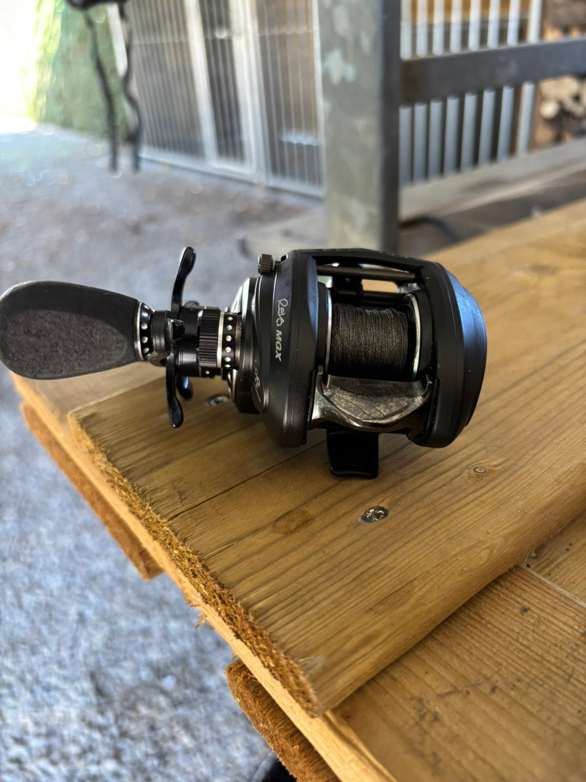 Abu Garcia Revo MGX Low Profile Reel (Linkshandig), Enlèvement ou Envoi, Comme neuf