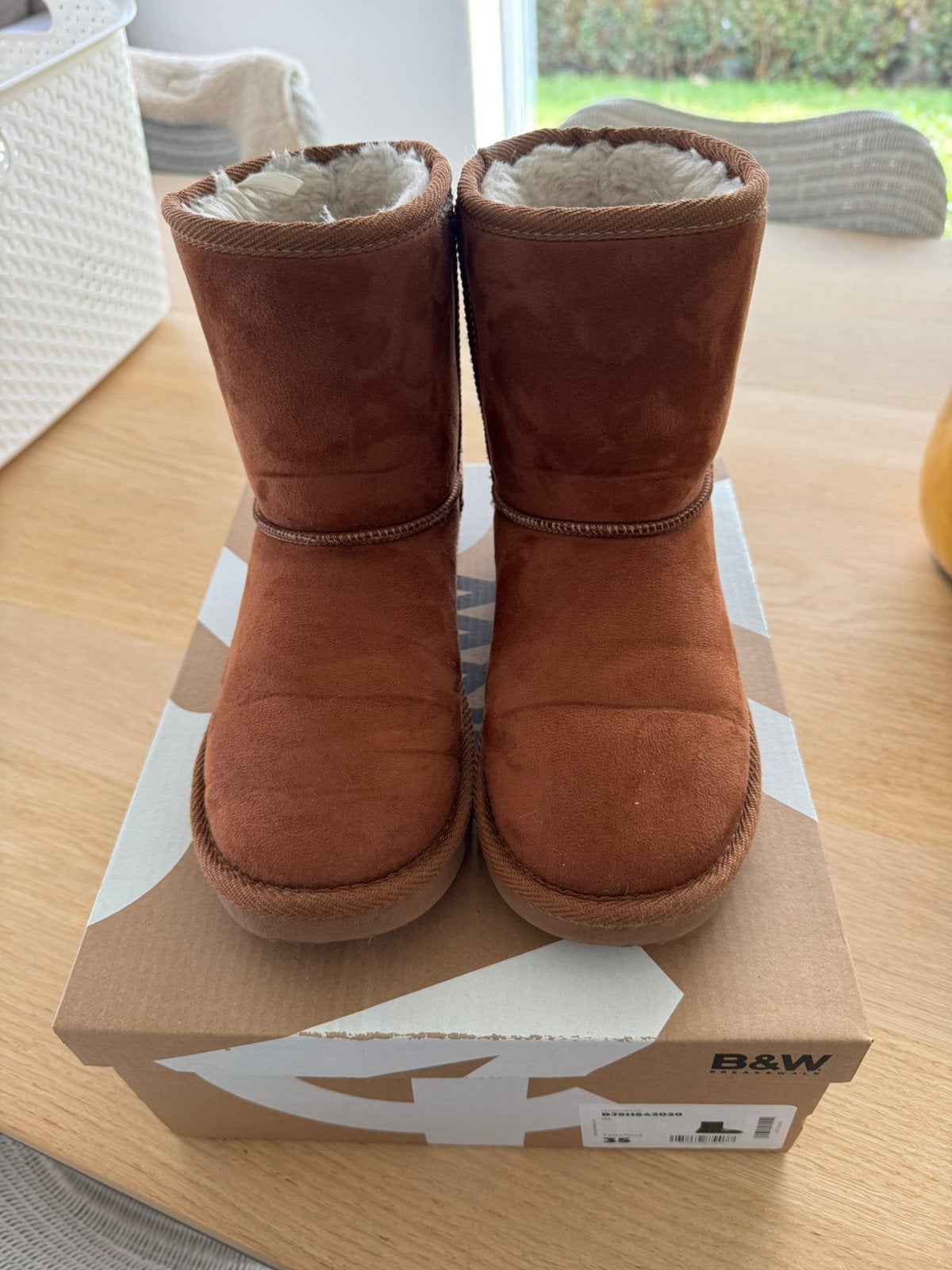 Laarzen conquitos maat 36, Kleding | Dames, Schoenen, Ophalen, Bruin, Snowboots, Zo goed als nieuw