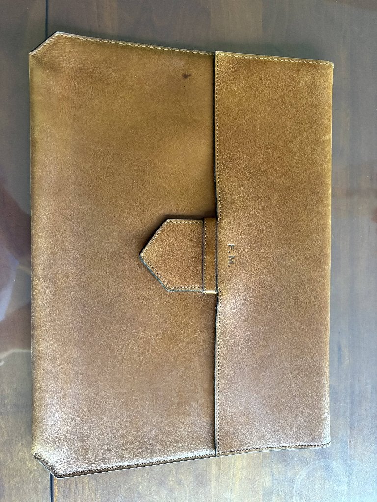 Dossier à documents Delvaux, Enlèvement