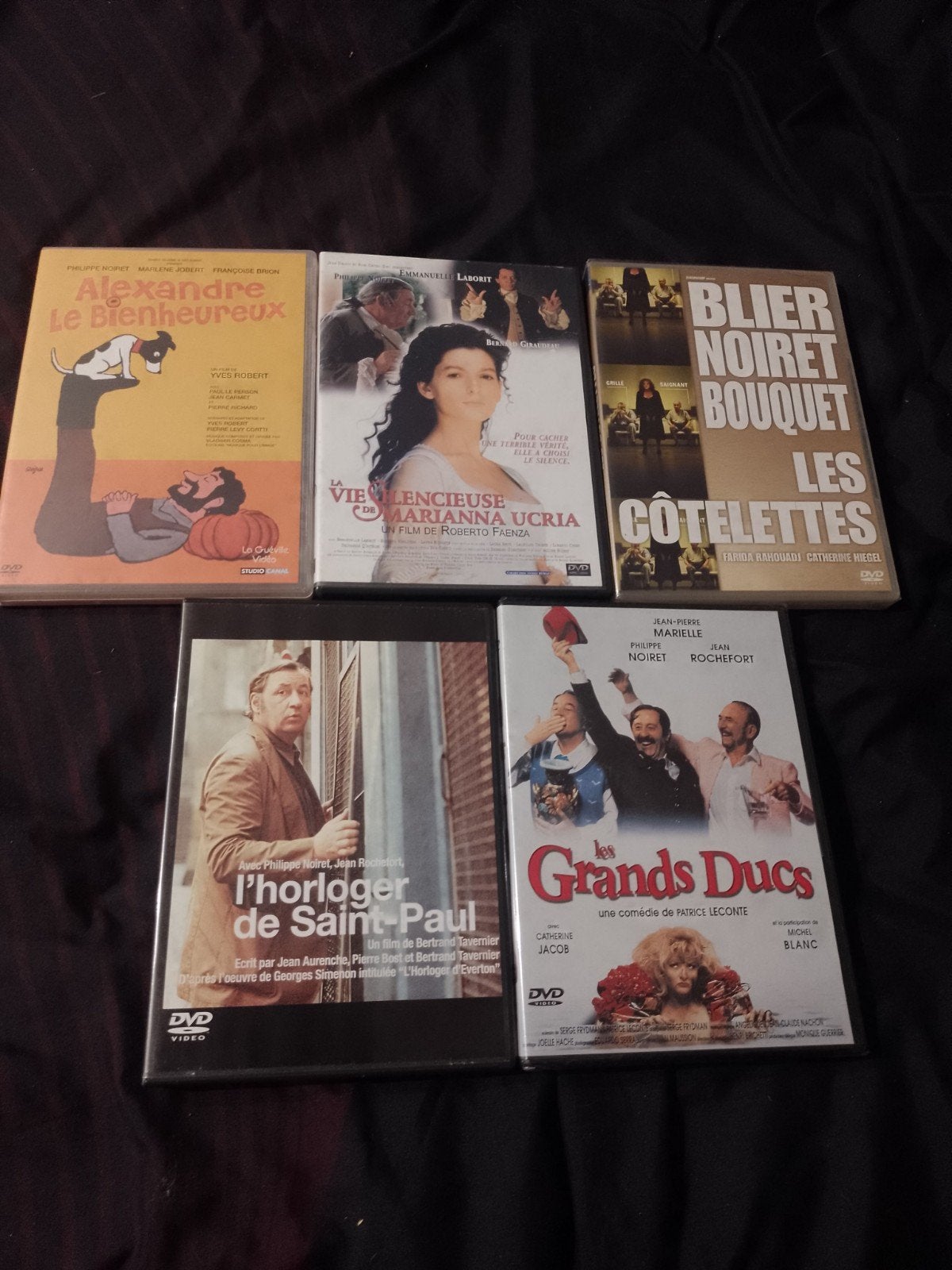 Te koop op dvd evoluerende lijst van Philippe Noiret-films, Cd's en Dvd's, Actiekomedie, Frans, Inclusief doosje, Vanaf 9 jaar