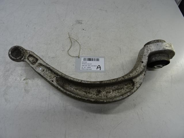 BRAS DE SUSPENSION AVANT DROIT (TRIANGLE) Audi A4 (B8), Utilisé, Audi