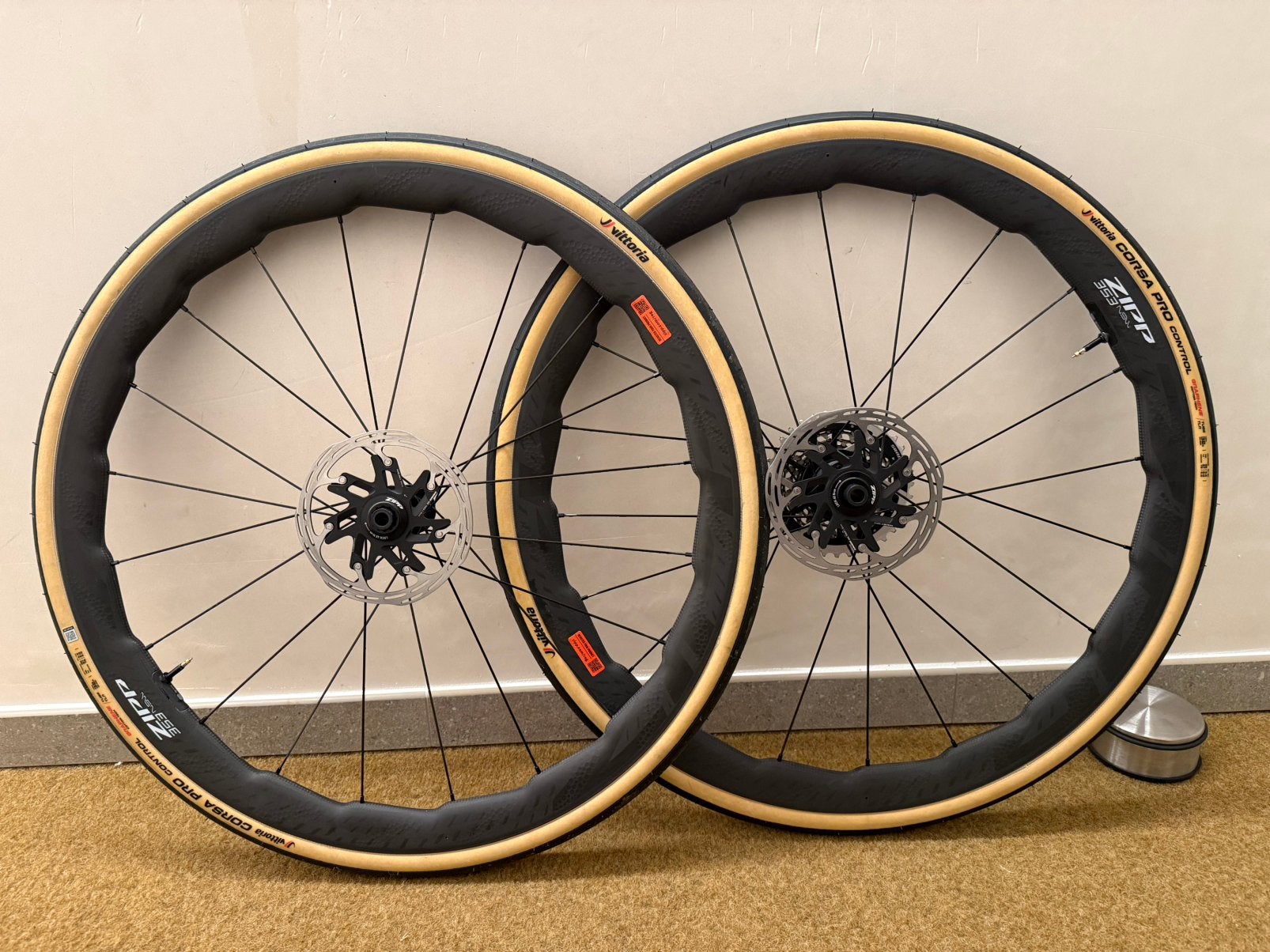 Dernière version du Zipp 353 NSW avec capteur, Vélos & Vélomoteurs, Enlèvement ou Envoi, Neuf