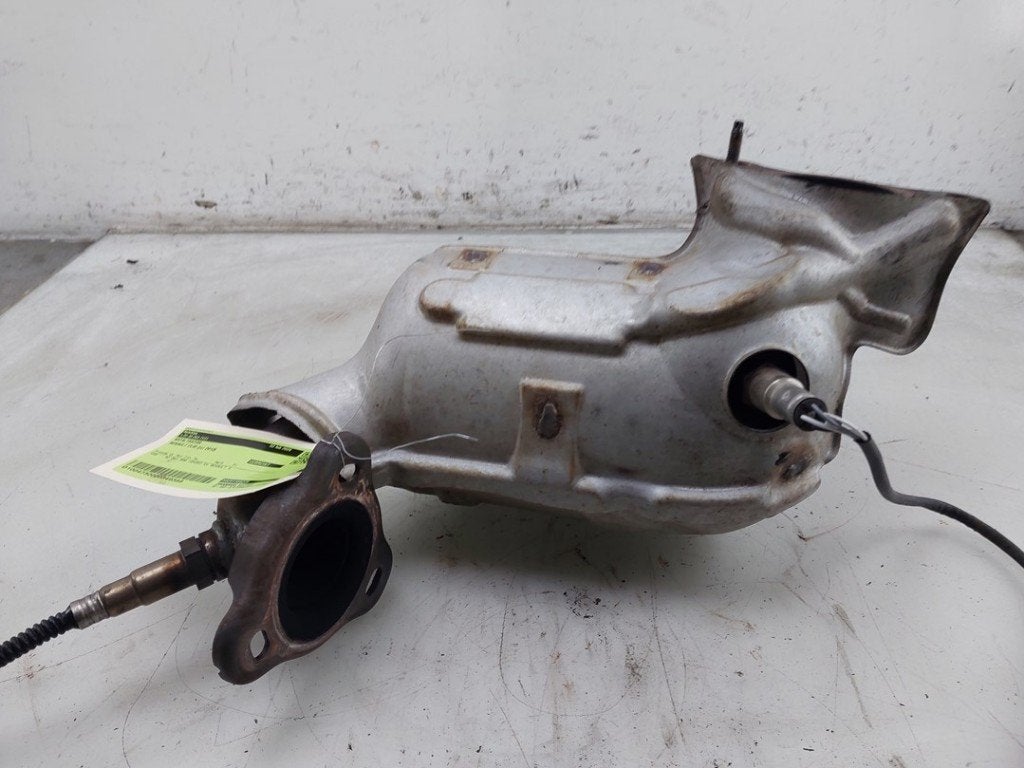 CATALYSEUR Renault Clio IV (5R) (|208A01858R|208021841R|), Autos : Pièces & Accessoires, Renault, Utilisé, Peter-Huppertz-Straße 5
51063  Köln, DE