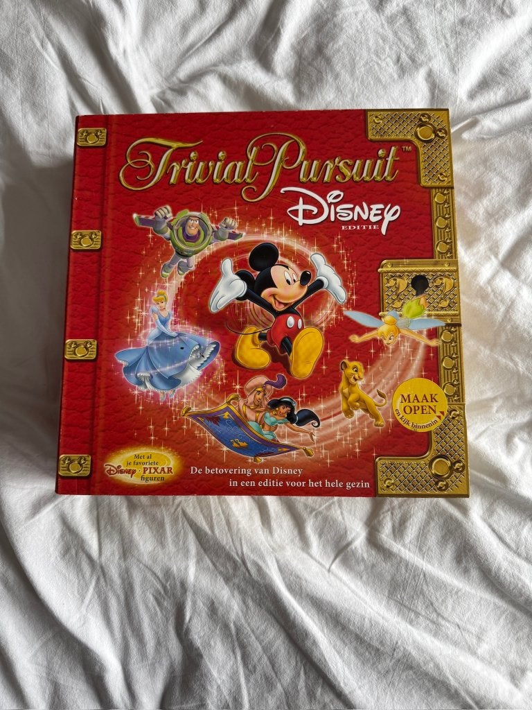Trivial Pursuit Disney Edition, Hobby en Vrije tijd, Vijf spelers of meer, Ophalen, Zo goed als nieuw, HASBRO