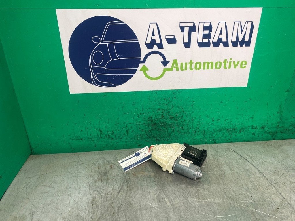 MOTEUR LEVE VITRE ELECTRIQUE Passat Variant (3C5), Volkswagen, Volkswagen AG, Utilisé, Kundenbetreuung@volkswagen.de