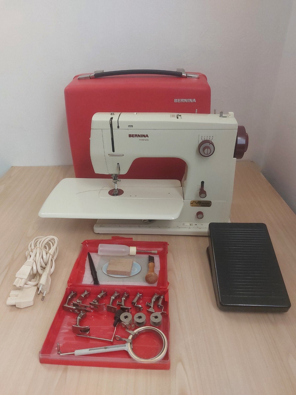 machine à coudre, Hobby & Loisirs créatifs, Enlèvement, Machine à coudre, Bernina