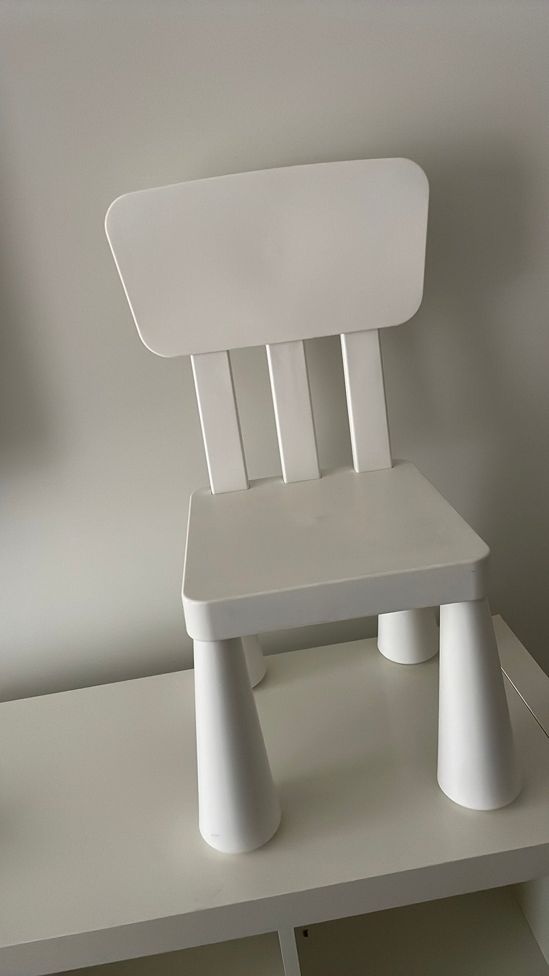 Chaise pour enfant Ikea blanche, très bon état, Enlèvement, Utilisé, Chaise(s)