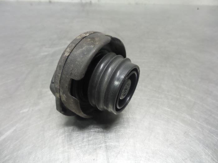Bouchon réservoir d'un Skoda Fabia (Fabia 00-) (9151), -, Utilisé, Skoda, -