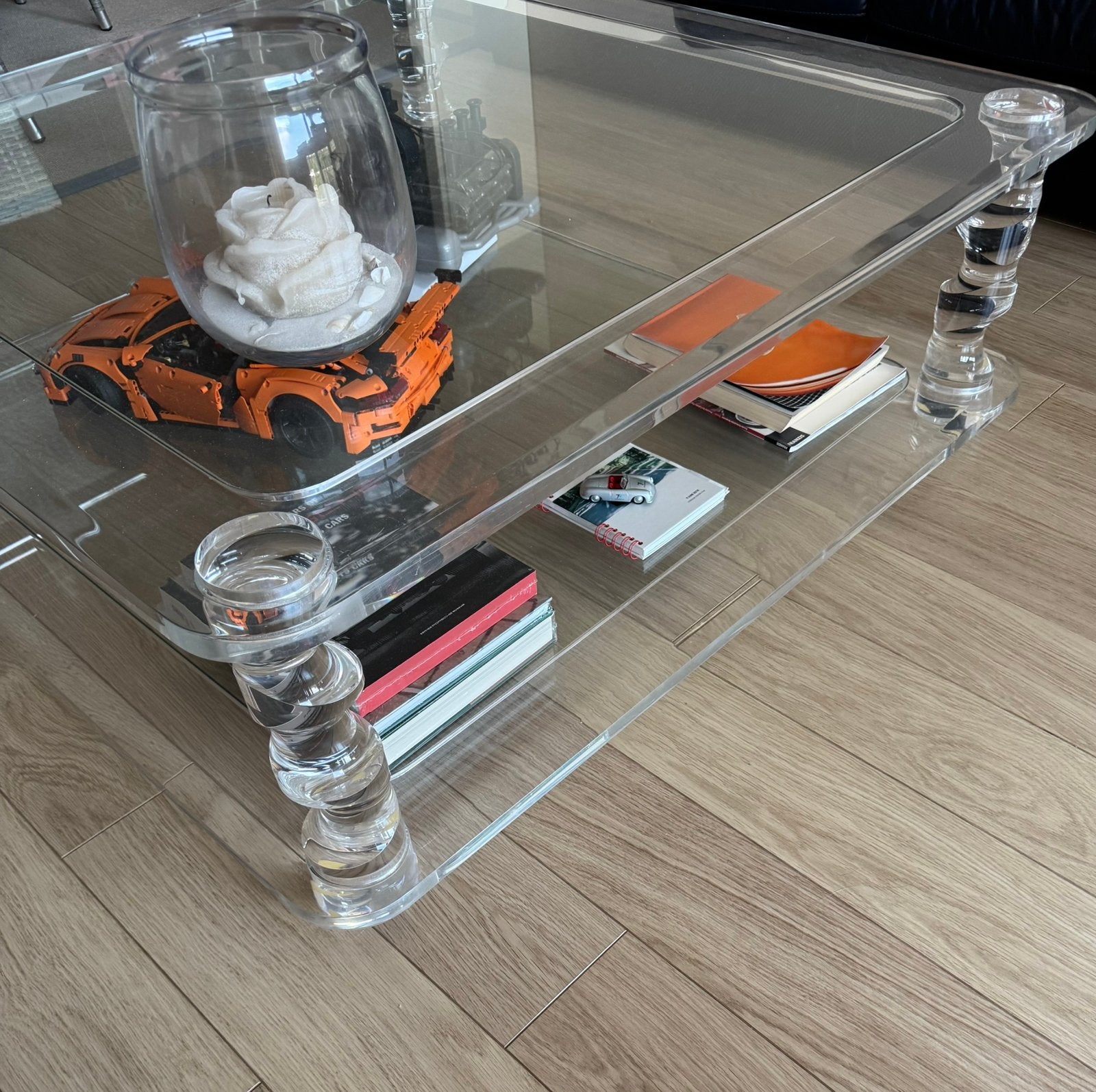 Ruime design salontafel in transparant acrylglas 120x120cm, Huis en Inrichting, Tafels | Salontafels, Ophalen, Modern design, Vierkant