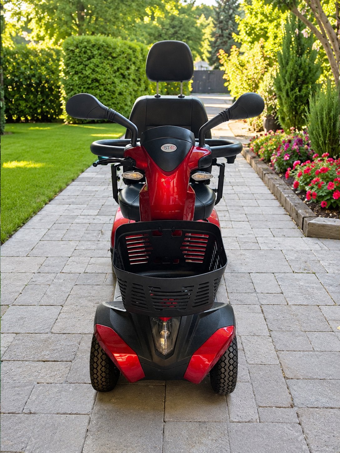 Scootmobiel ST4D – Als nieuw + 2 NIEUWE batterijen!, Ophalen, Zo goed als nieuw, 46 km of meer, 11 t/m 15 km/u